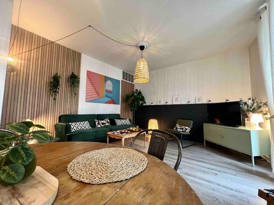 Appartement Renove / 7Prsn / Proche Gare Viotte بُيزانكون المظهر الخارجي الصورة